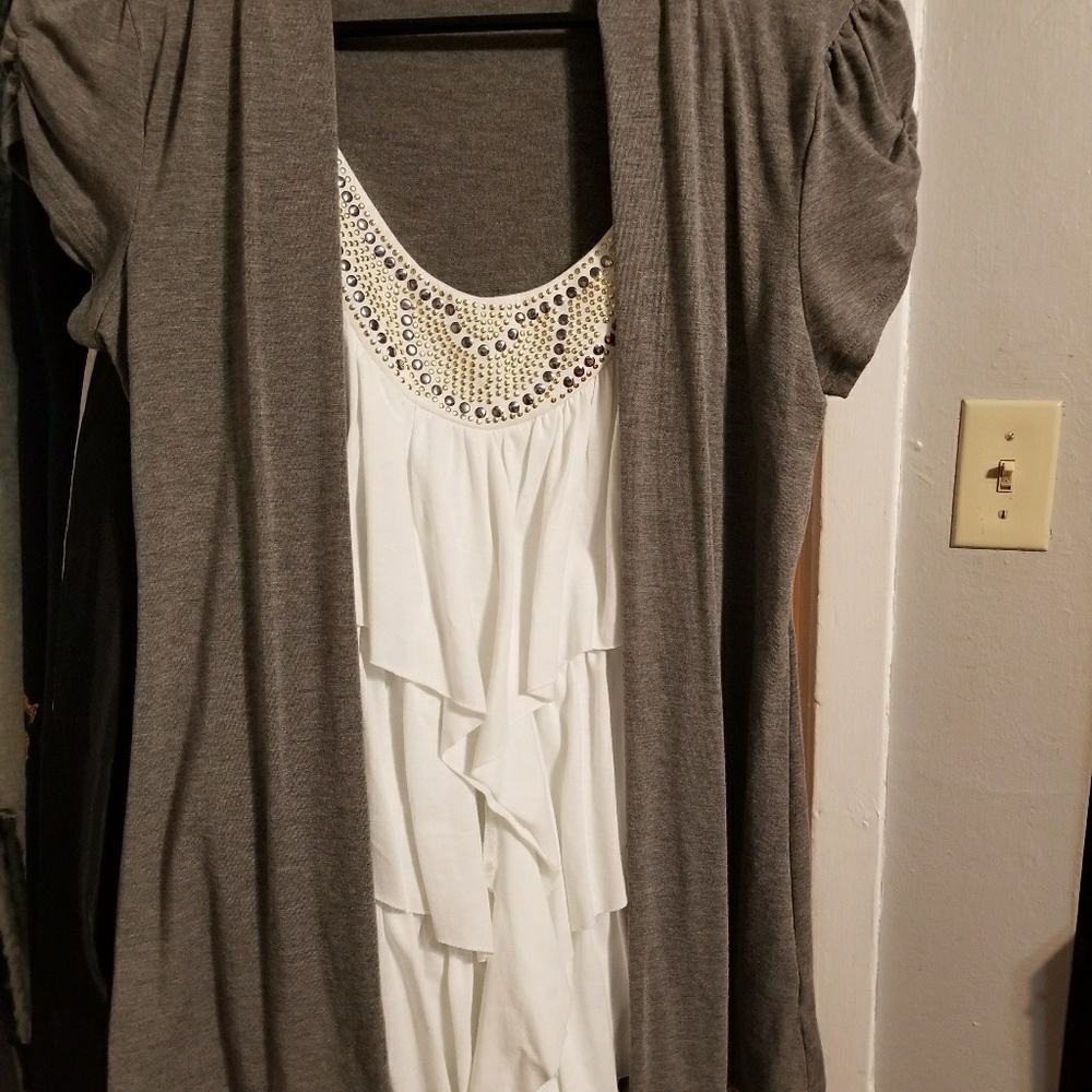 Layered flowey top